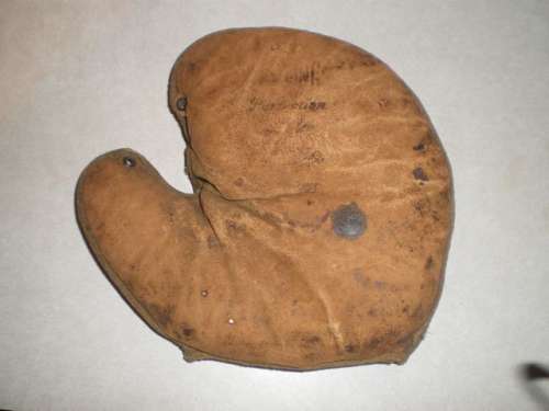 Spalding Perfection Basemitt Front